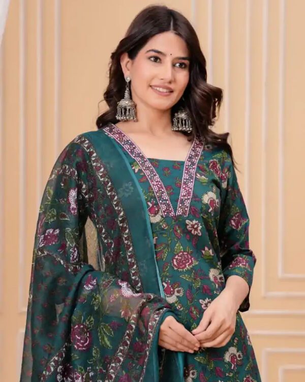 Polka Dot Kurti Pant & duppata set