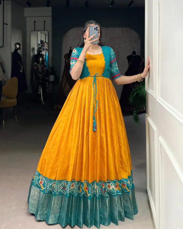 Stylish Koti Style Tasar Chex Gown