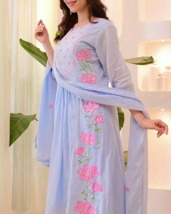 beautiful Heavy embroidered Suit Set