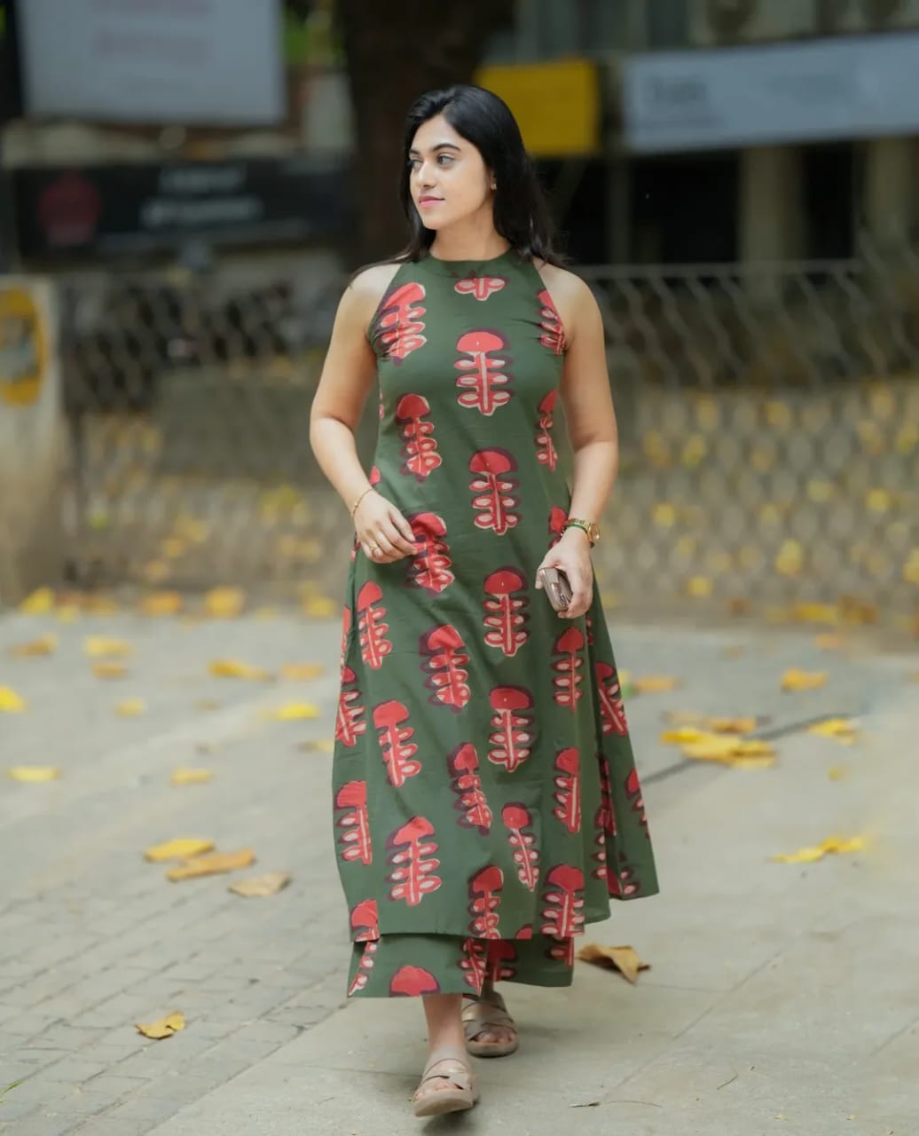 Premium Floral Fine cotton kurti Plazzo set - Image 2