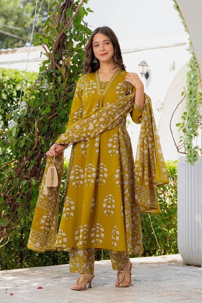 Pure fine Cotton fabric Kurti with Pant - Image 2