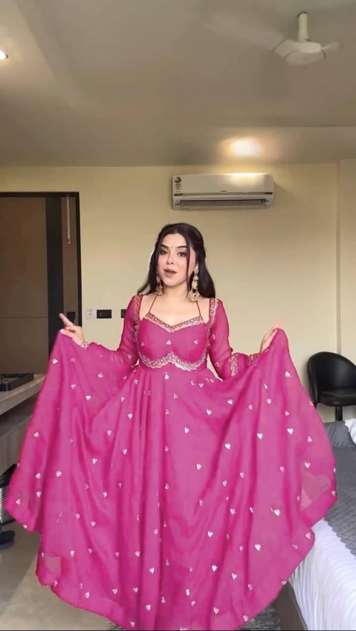 Anarkali Flared kali Kurti Pant Dupatta Set - Image 2